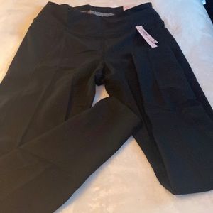 Victoria secrets knockout Leggings full length with pockets on the side